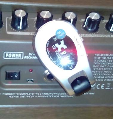 X-Vive U2 plugged into amp